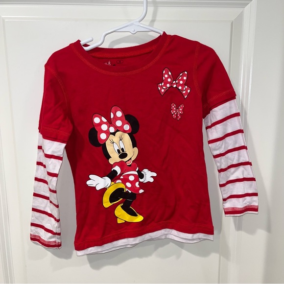 Disneyland Paris Minnie Mouse graphic T-shirt Red girl Size 4 long sleeves - Picture 1 of 4